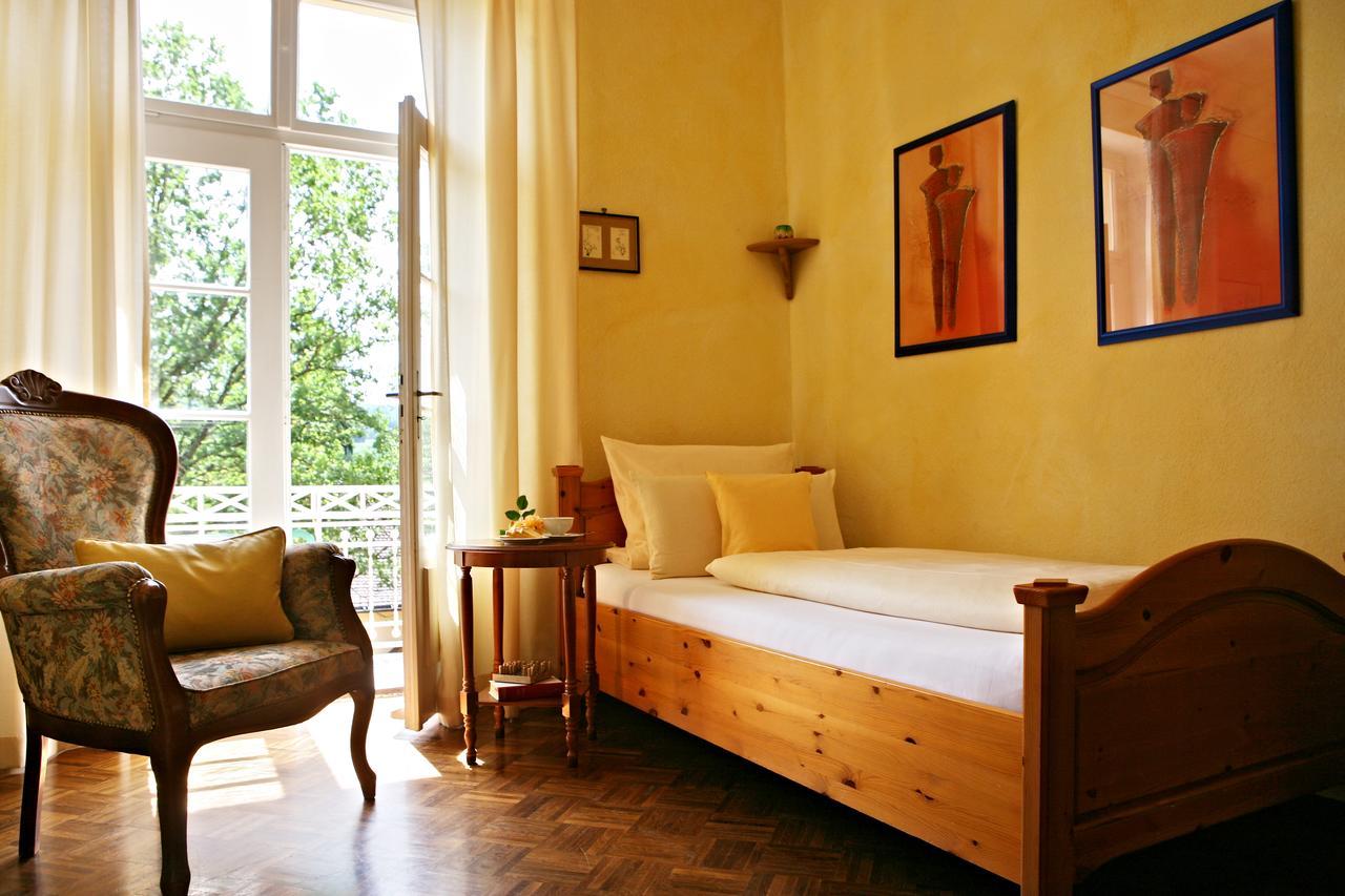 Rhoen Hotel Waldcafe St. Georg Staatsbad Bruckenau ภายนอก รูปภาพ